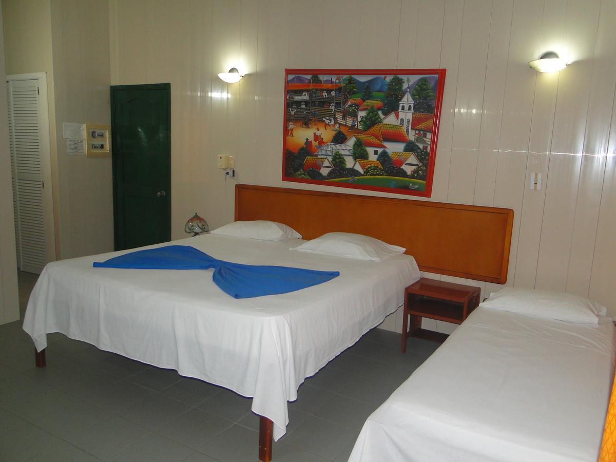 Hotel Nitana Ковеньяс Экстерьер фото